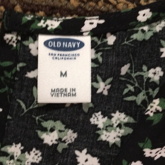 Old Navy flowered dress - Picture 3 of 3